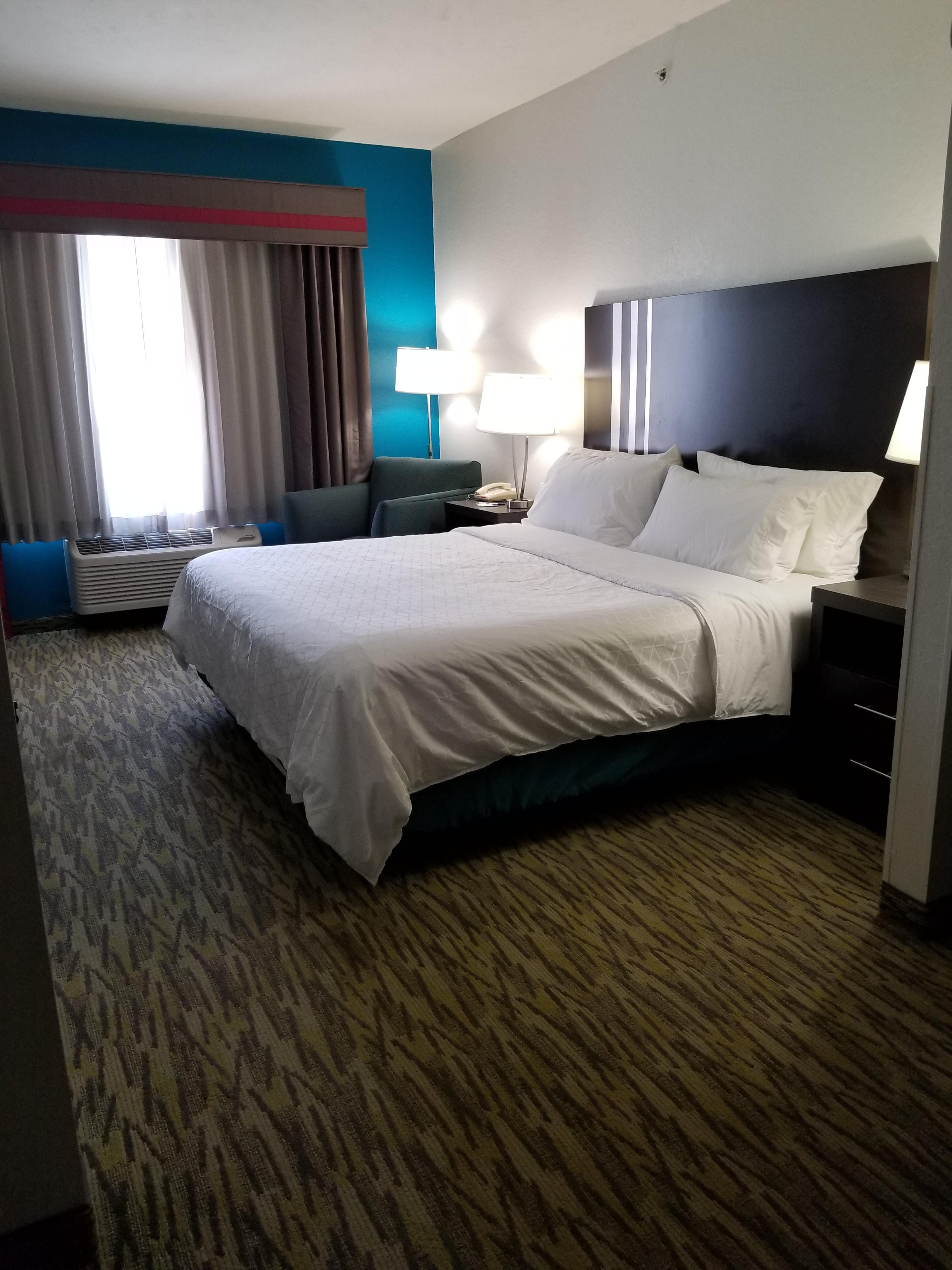 Holiday Inn Express Hotel & Suites Omaha West, An Ihg Hotel Экстерьер фото